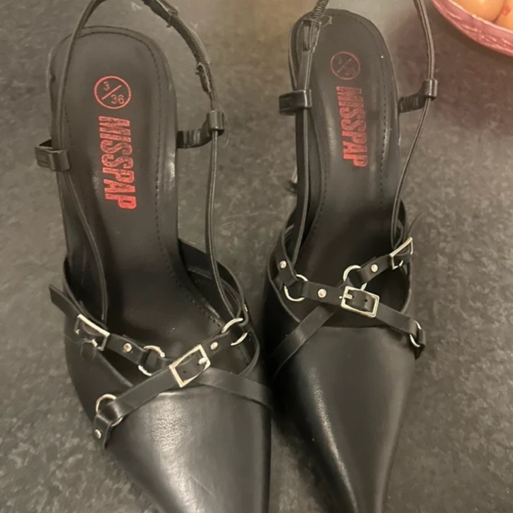 MissSnap Black Pointed Buckle Slingback Heels